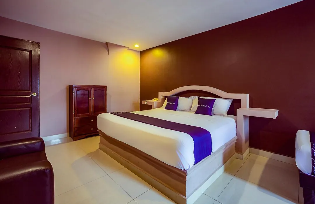 Capital O Hotel Diro, Monterrey-1